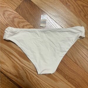 L*SPACE bathing suit bottom in white Size Medium